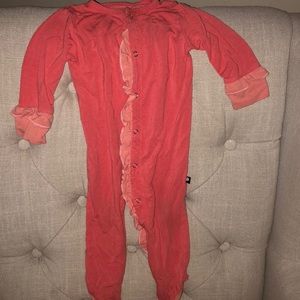 Kyte Baby 6/12 months. Peach color